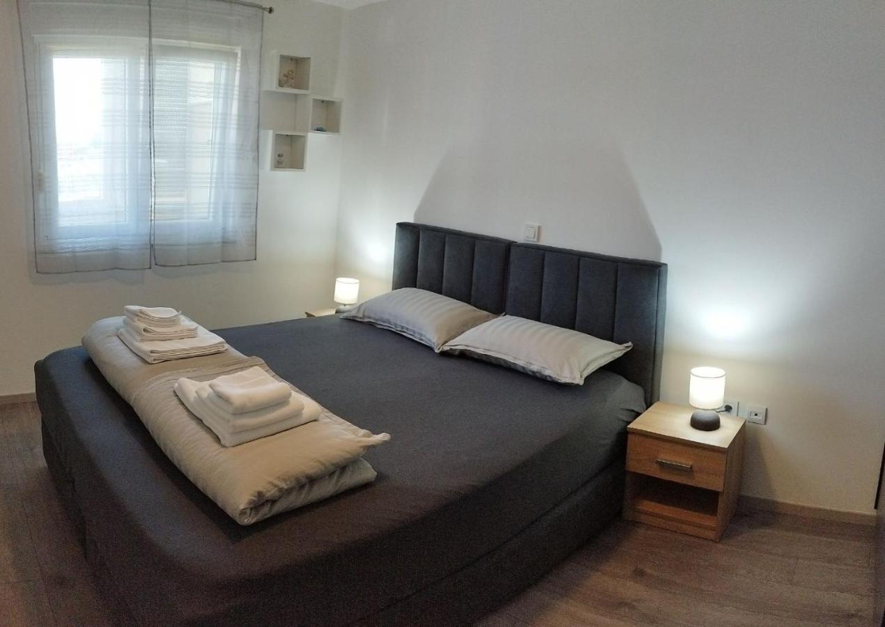 Apartment Luka Пула Екстер'єр фото