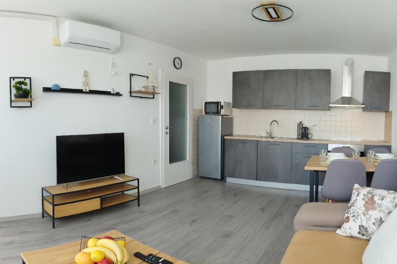 Apartment Luka Пула Екстер'єр фото