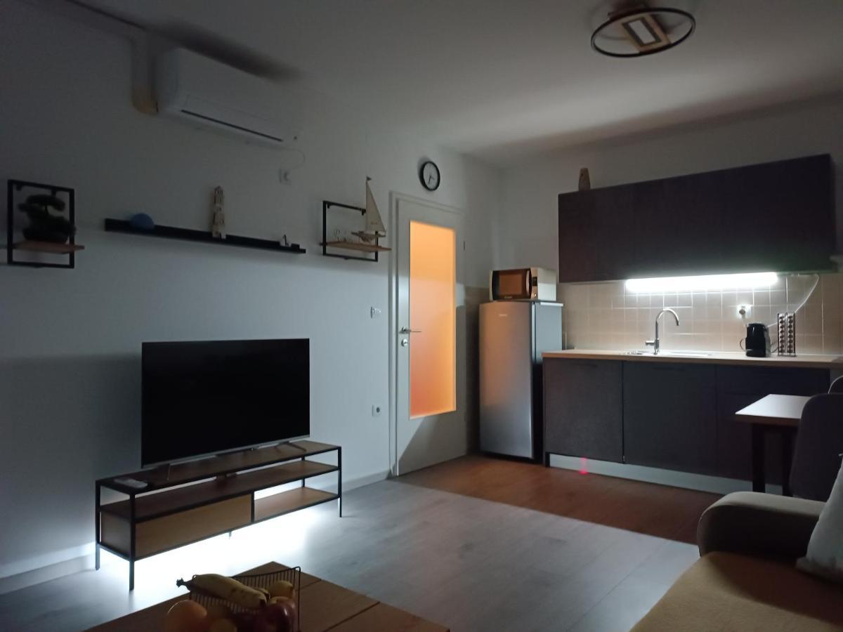 Apartment Luka Пула Екстер'єр фото